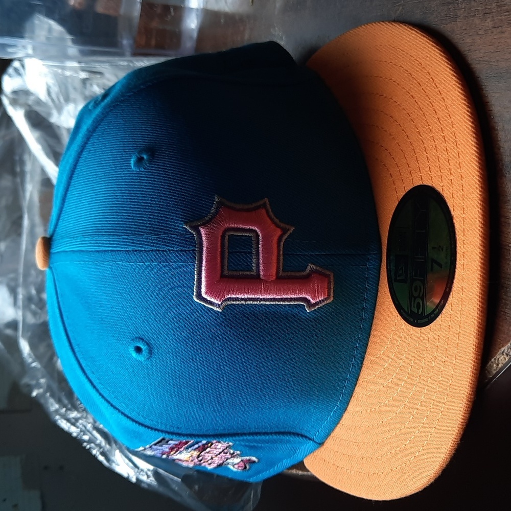 New Era fitted